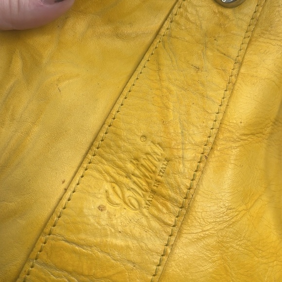 Cristina Italy real leather happy sunny yellow drawstring bucket bag w/strap - Picture 6 of 9